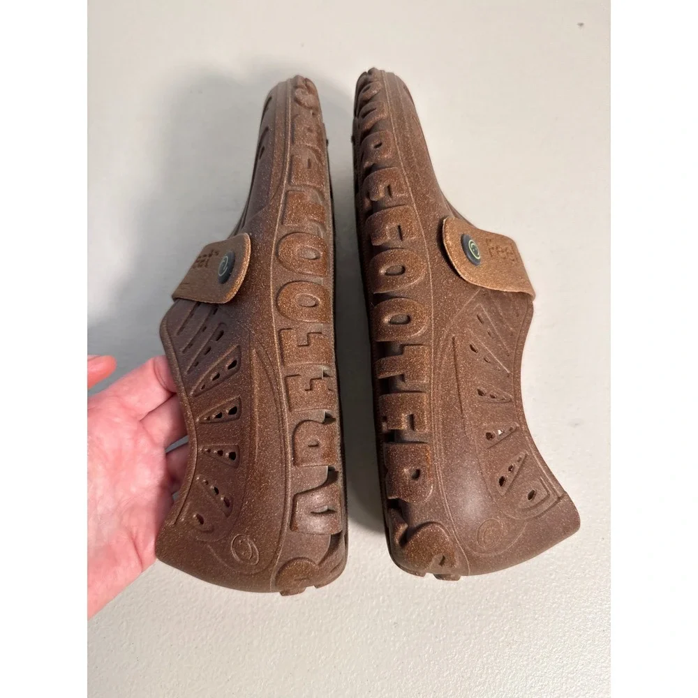 Barefooters Feel Great Brown Perforated Slip On Clogs Shoes Men Size EU 41 US 8